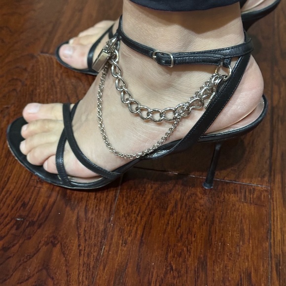 Dolce & Gabbana Black Heels with Silver Chain - Picture 5 of 16